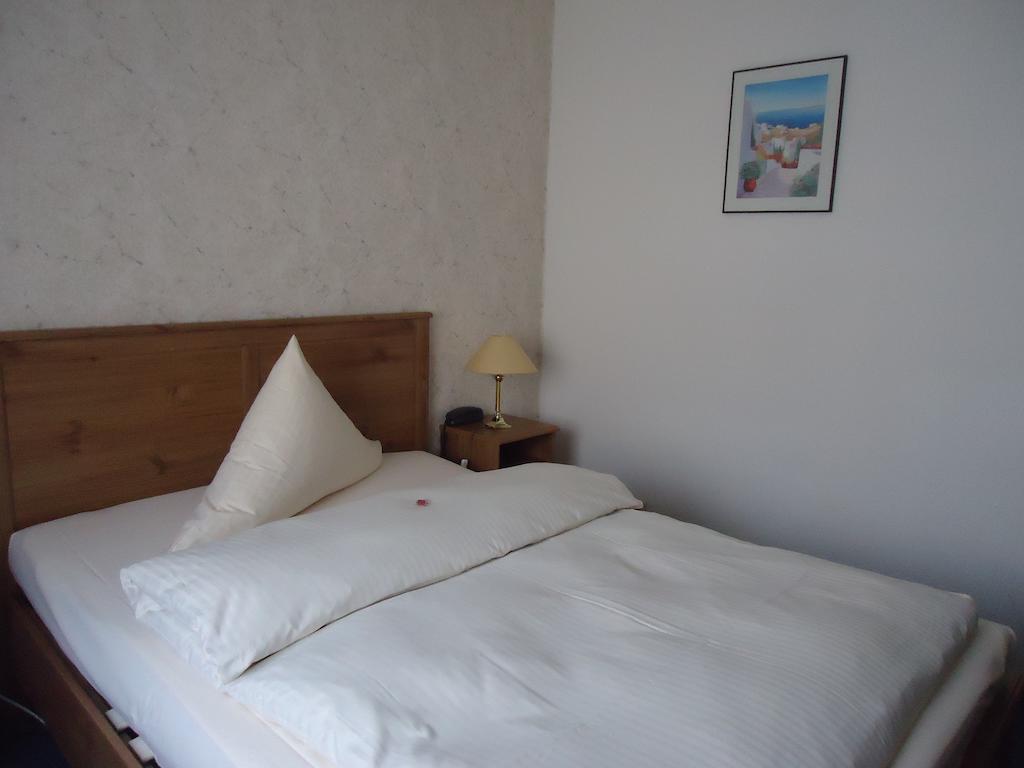 Hotel Central Oberursel Pokoj fotografie
