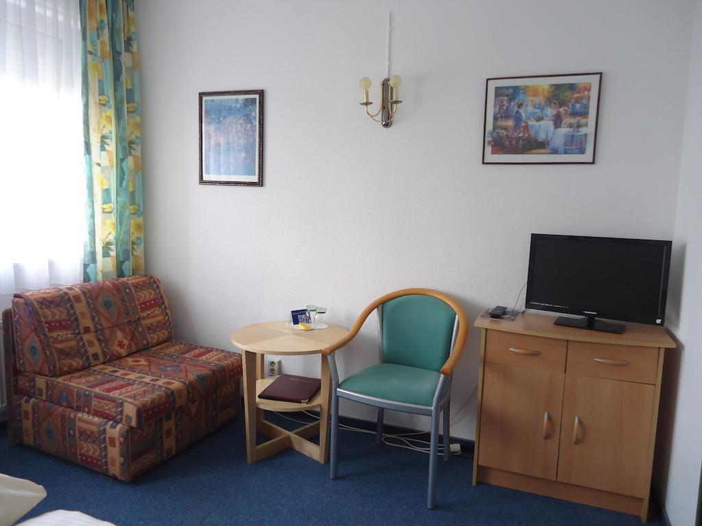 Hotel Central Oberursel Pokoj fotografie