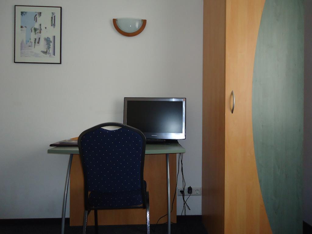 Hotel Central Oberursel Pokoj fotografie