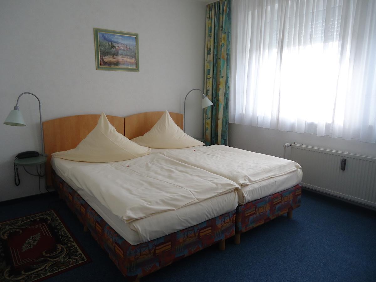 Hotel Central Oberursel Pokoj fotografie